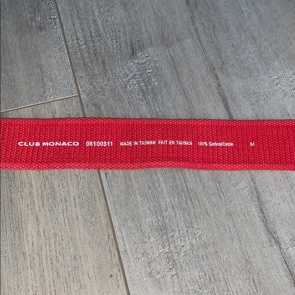 Club Monaco Red Belt Medium - Picture 2 of 3